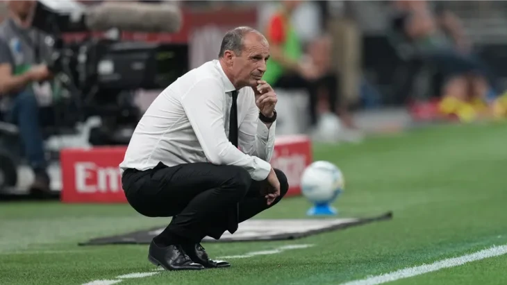 AC Milan sa thải HLV Massimiliano Allegri