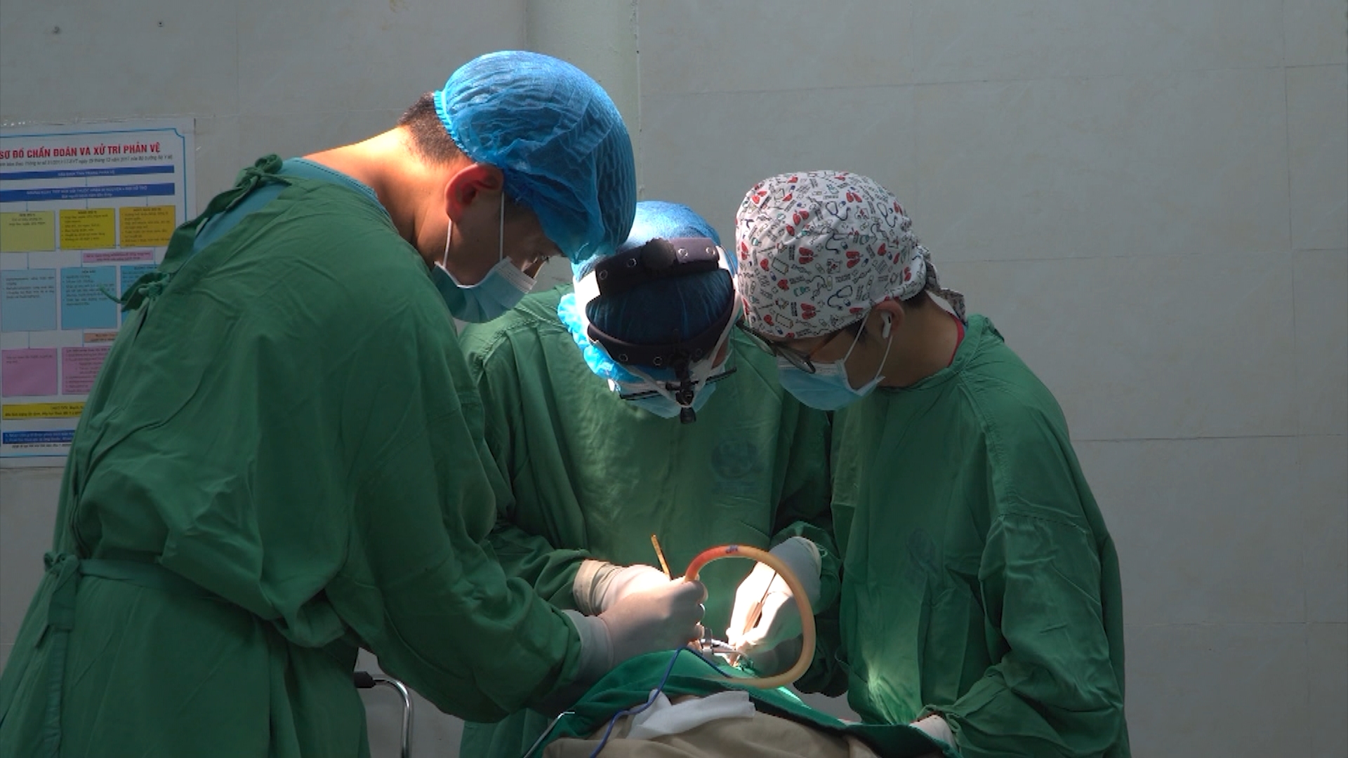 Điều trị khe hở môi vòm miệng cho trẻ vùng cao