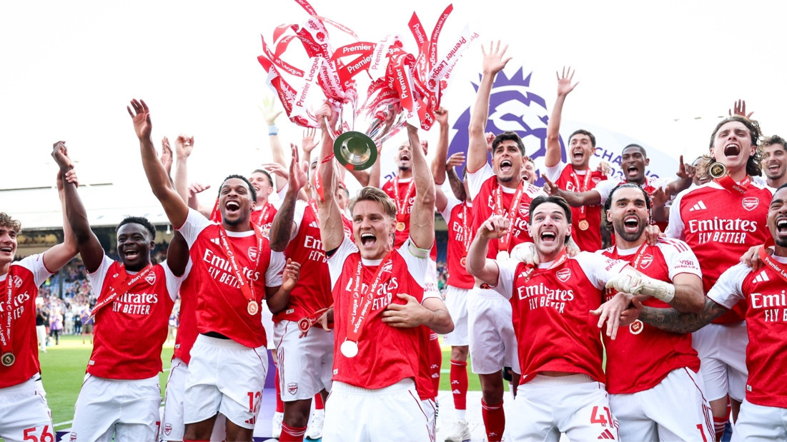 Arsenal lên kế hoạch rước cúp hoành tráng