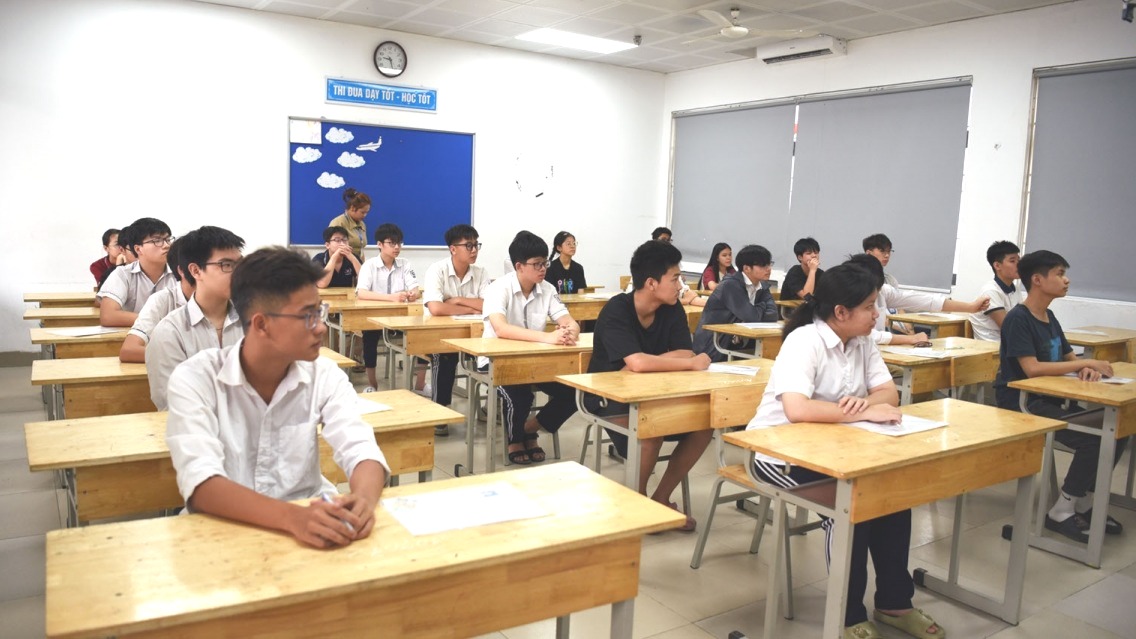 Gần 125.000 học sinh Hà Nội làm thủ tục dự thi lớp 10