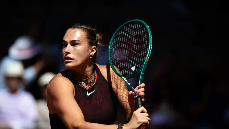 Sabalenka và Coco Gauff thẳng tiến tại Roland Garros