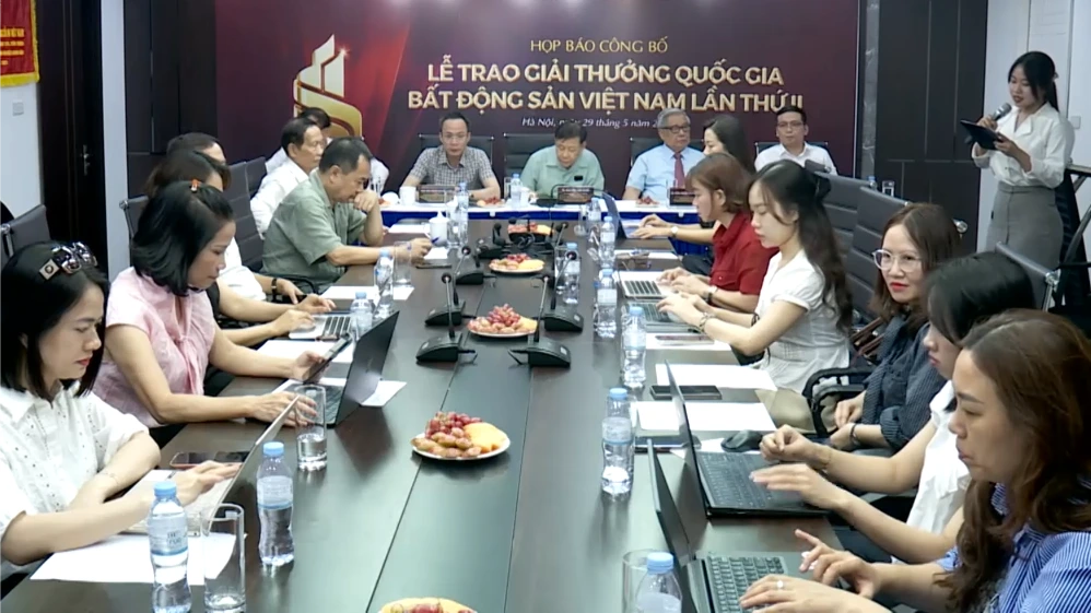 Lễ trao Giải thưởng Quốc gia Bất động sản Việt Nam lần thứ II diễn ra vào ngày 2/6