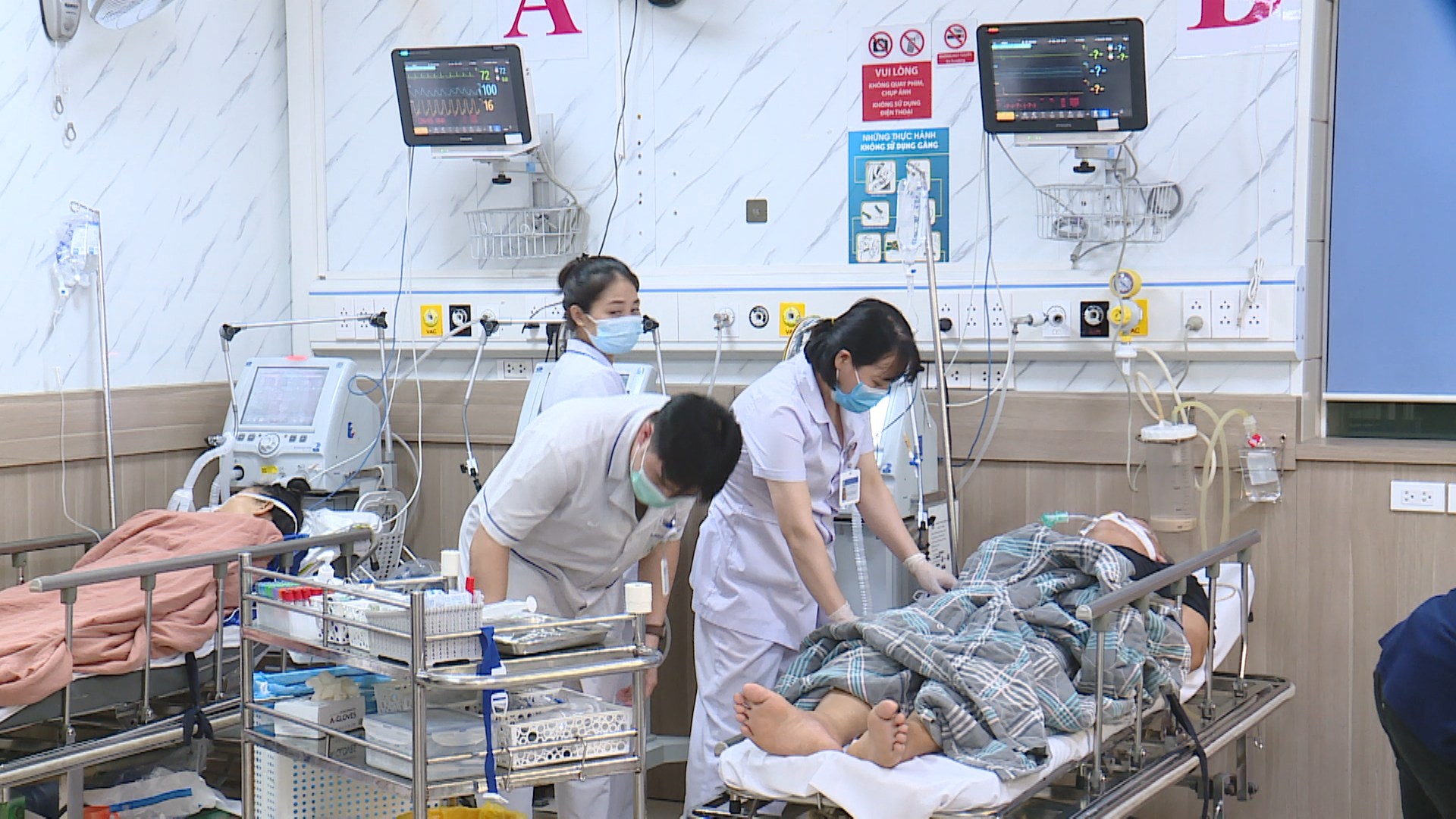Nhiều bệnh nhân đột quỵ nhập viện trong những ngày nắng nóng