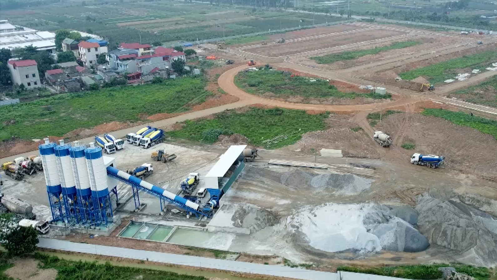 Hiệu quả của chính quyền 2 cấp trong việc xử lý dự án chậm tiến độ