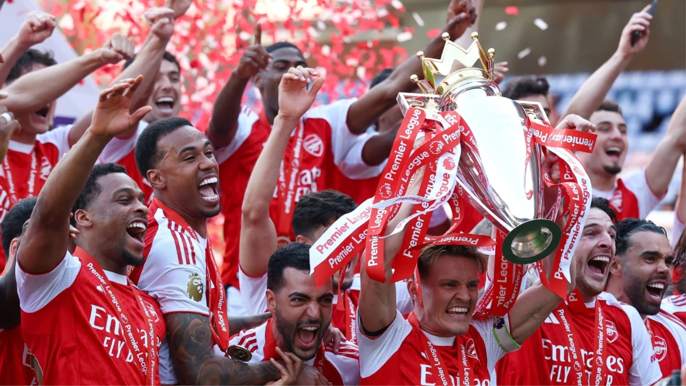 Người hâm mộ Arsenal tại thủ đô mong chờ khoảnh khắc lịch sử