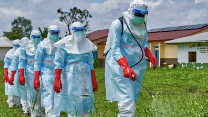Bộ Y tế khuyến cáo người dân hạn chế đến vùng dịch Ebola