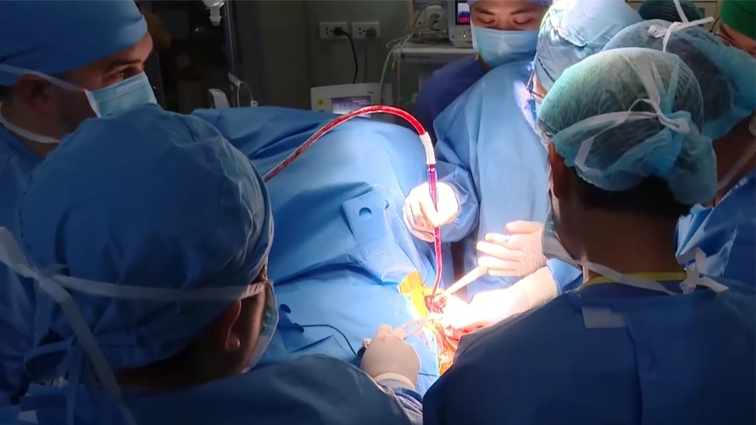 'Thay khớp vai theo giải phẫu' mang hy vọng cho người bệnh