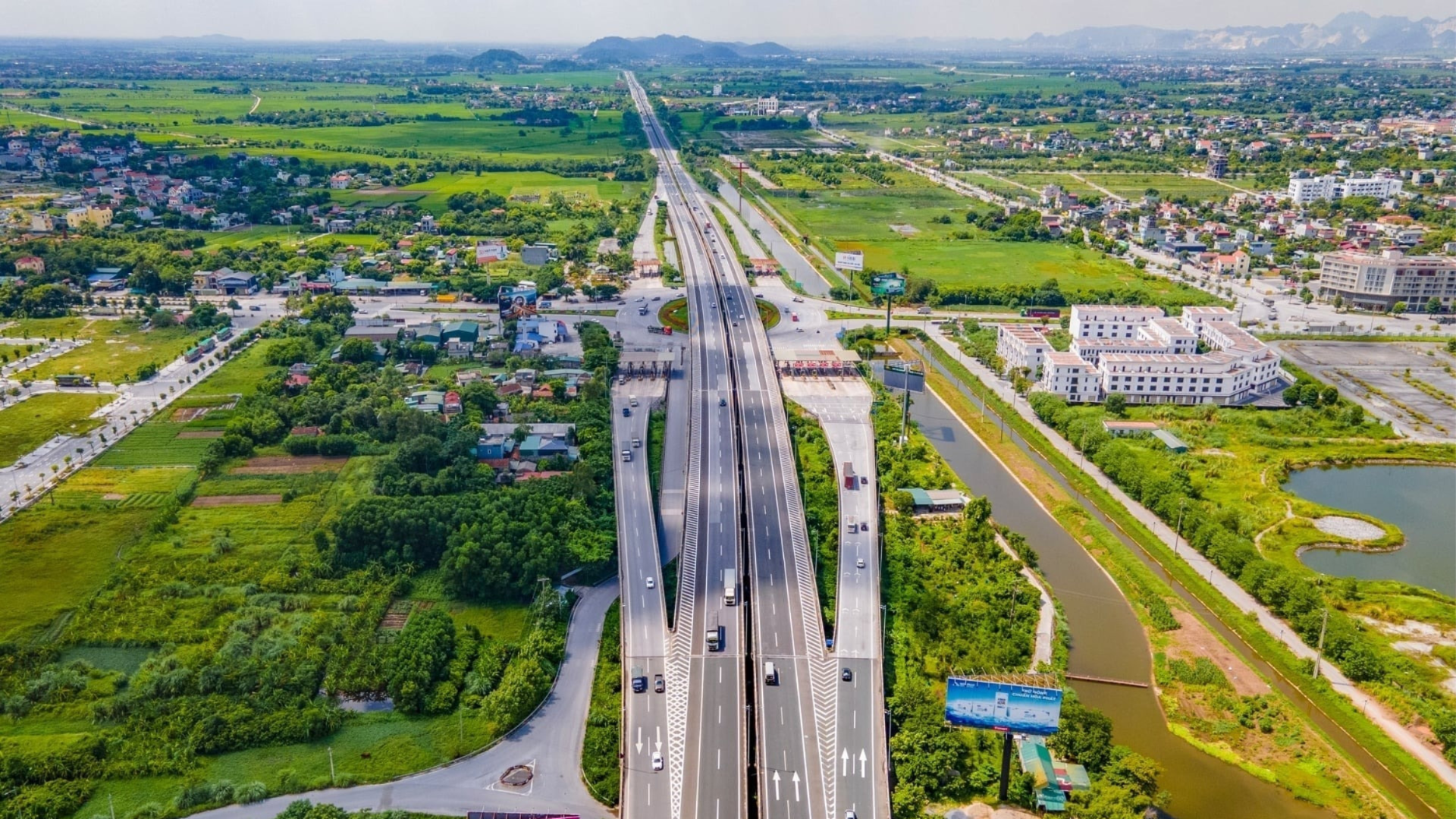 Thu phí tại hai nút giao cao tốc Cầu Giẽ - Ninh Bình từ ngày 1/6