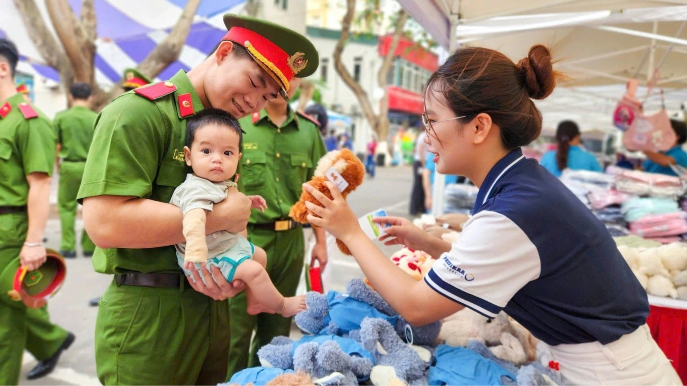 Ngày hội yêu thương dành cho bệnh nhi nhân dịp 1/6