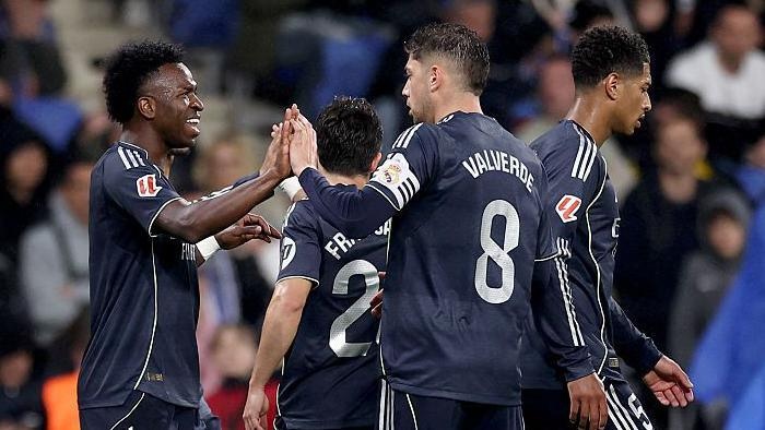 Real Madrid khiến Barcelona chậm ngày đăng quang La Liga