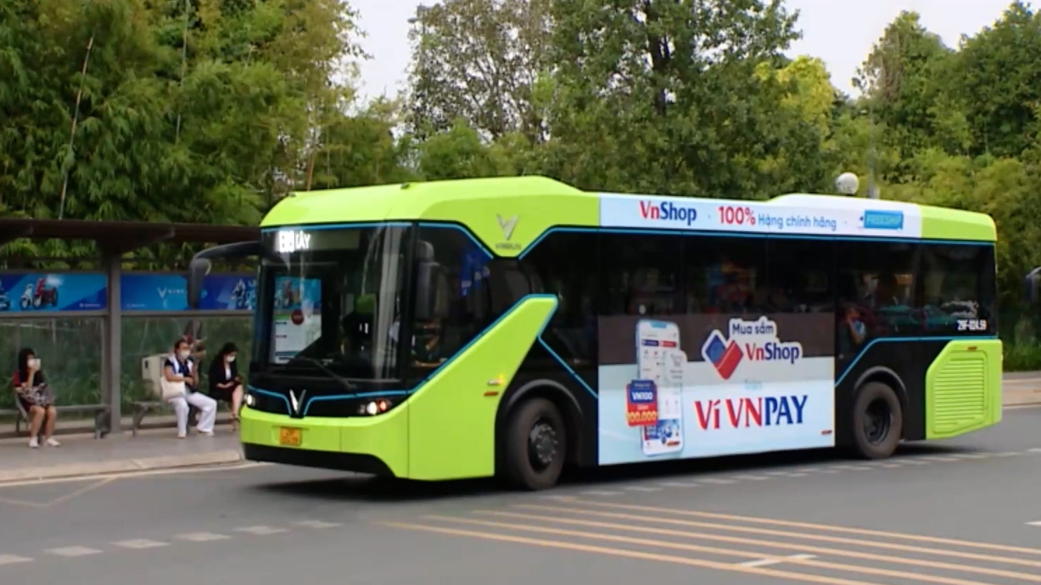 Chuyển đổi xe buýt điện: Hành trình xanh của Thủ đô
