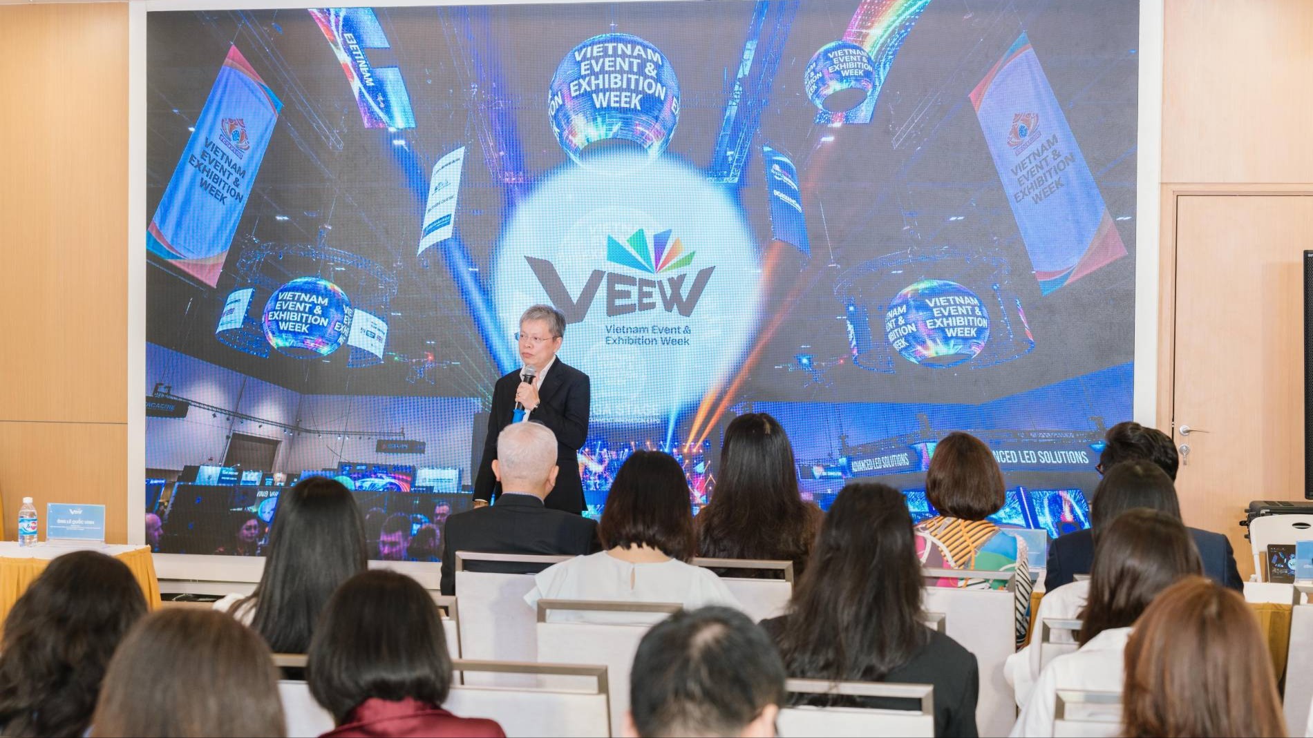 Ra mắt VEEW 2026, hướng tới kinh tế trải nghiệm