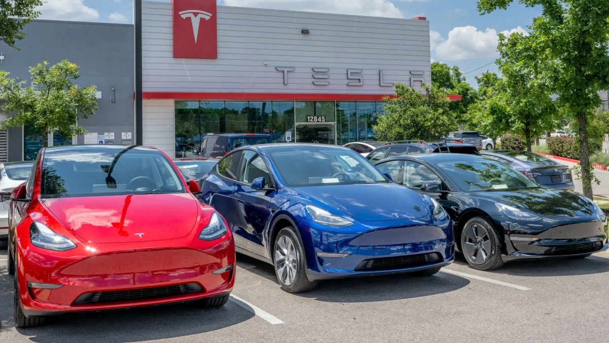 Tesla sẽ thu hồi gần 219.000 xe tại thị trường Mỹ