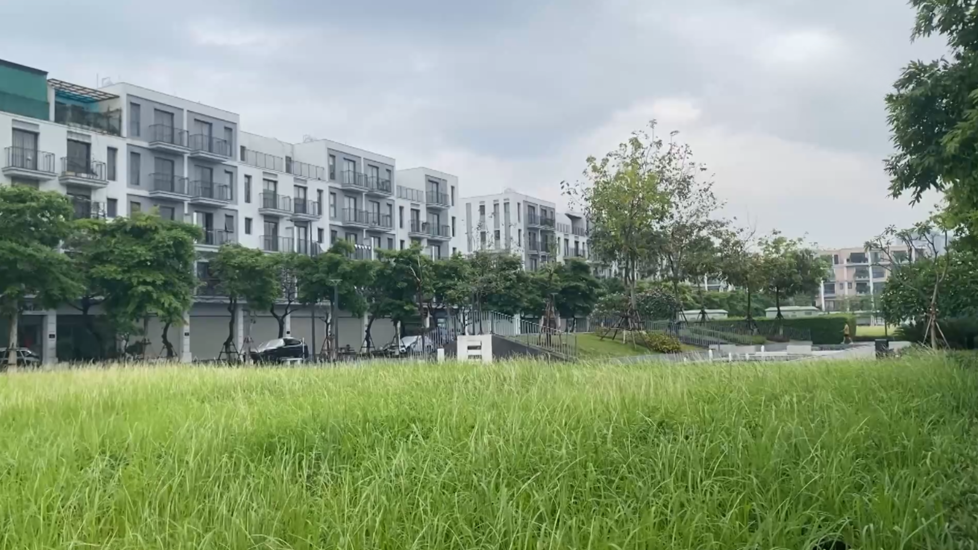 Nhiều biệt thự rao bán, cho thuê tại KĐT The Manor Central Park  