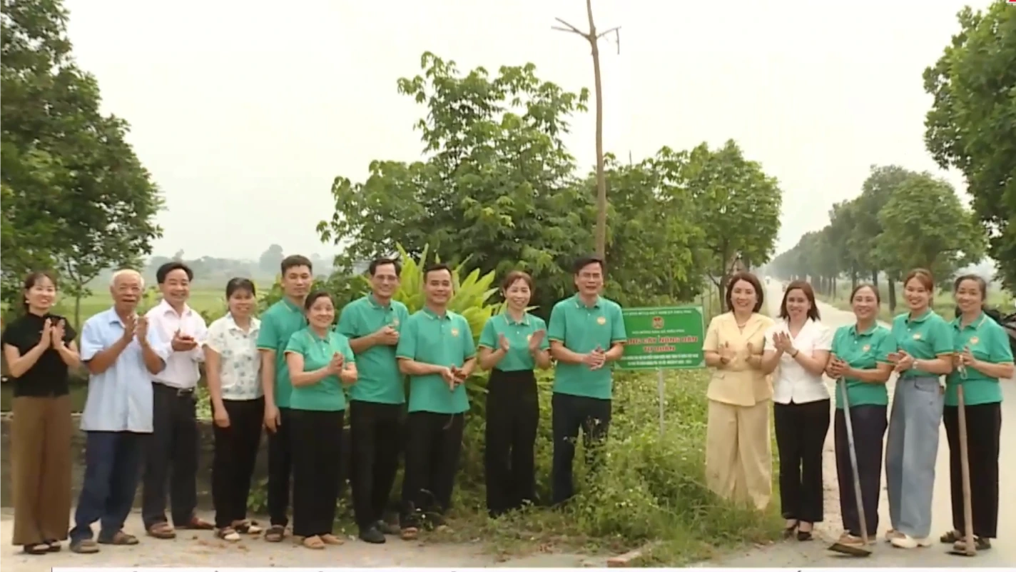 Khơi dậy 'sức dân' để phủ xanh những cung đường