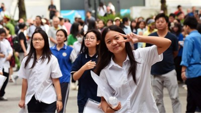 Kết thúc Kỳ thi vào lớp 10 công lập không chuyên tại Hà Nội