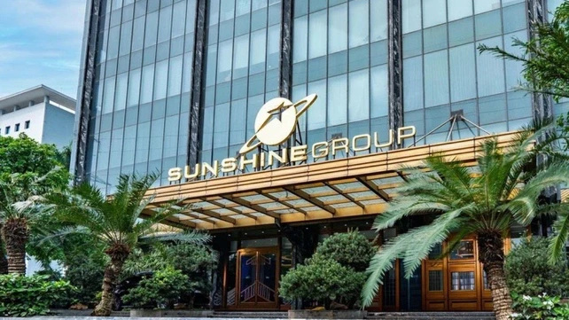 Bức tranh tài chính nhiều gam màu trái ngược của Sunshine Group