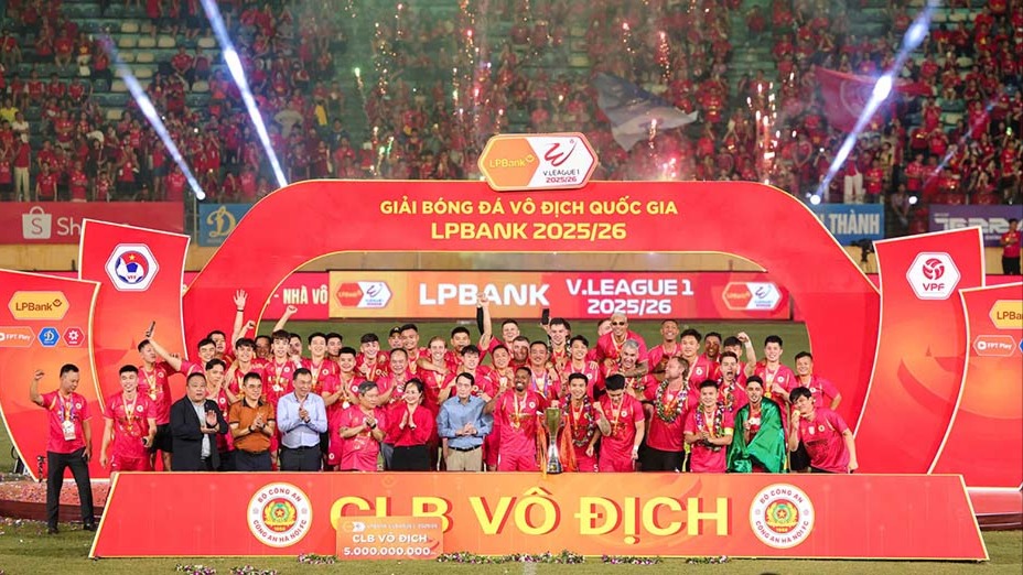 CLB Công an Hà Nội có ngày nâng cúp vô địch trọn vẹn