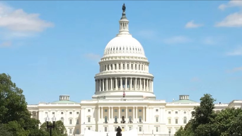 Tòa án Liên bang Mỹ chặn chính sách tăng phí visa H-1B