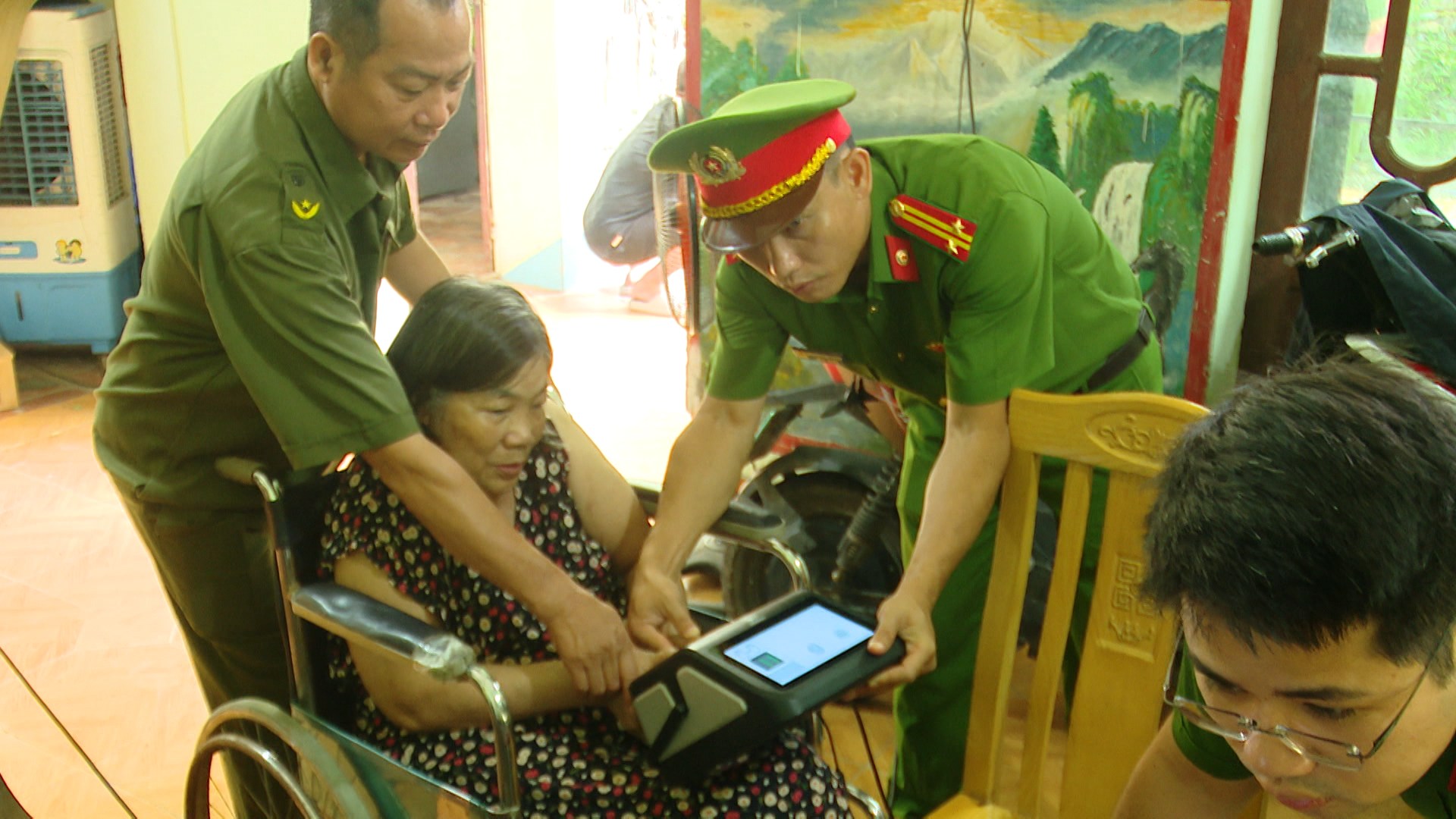 Lan tỏa phong trào ba nhất công an xã Tiến Thắng
