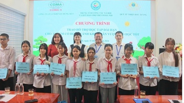 Tiếp sức đường đến trường cho 32 học sinh có hoàn cảnh đặc biệt