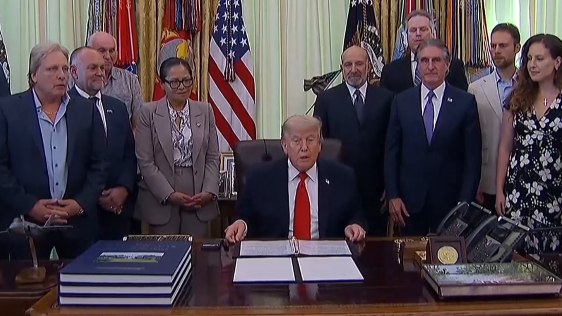 Tổng thống Mỹ Trump hủy kế hoạch không kích Iran