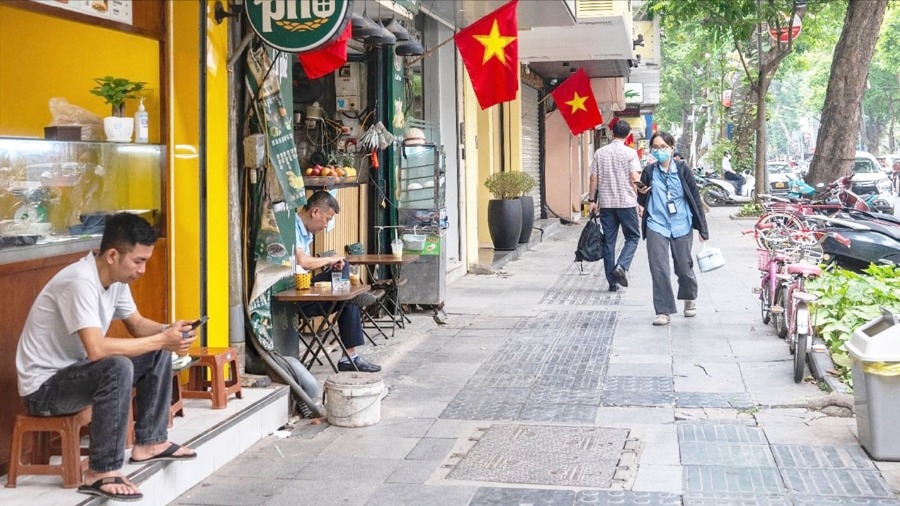 Vỉa hè Hà Nội: Giữ sinh kế trong khuôn khổ trật tự