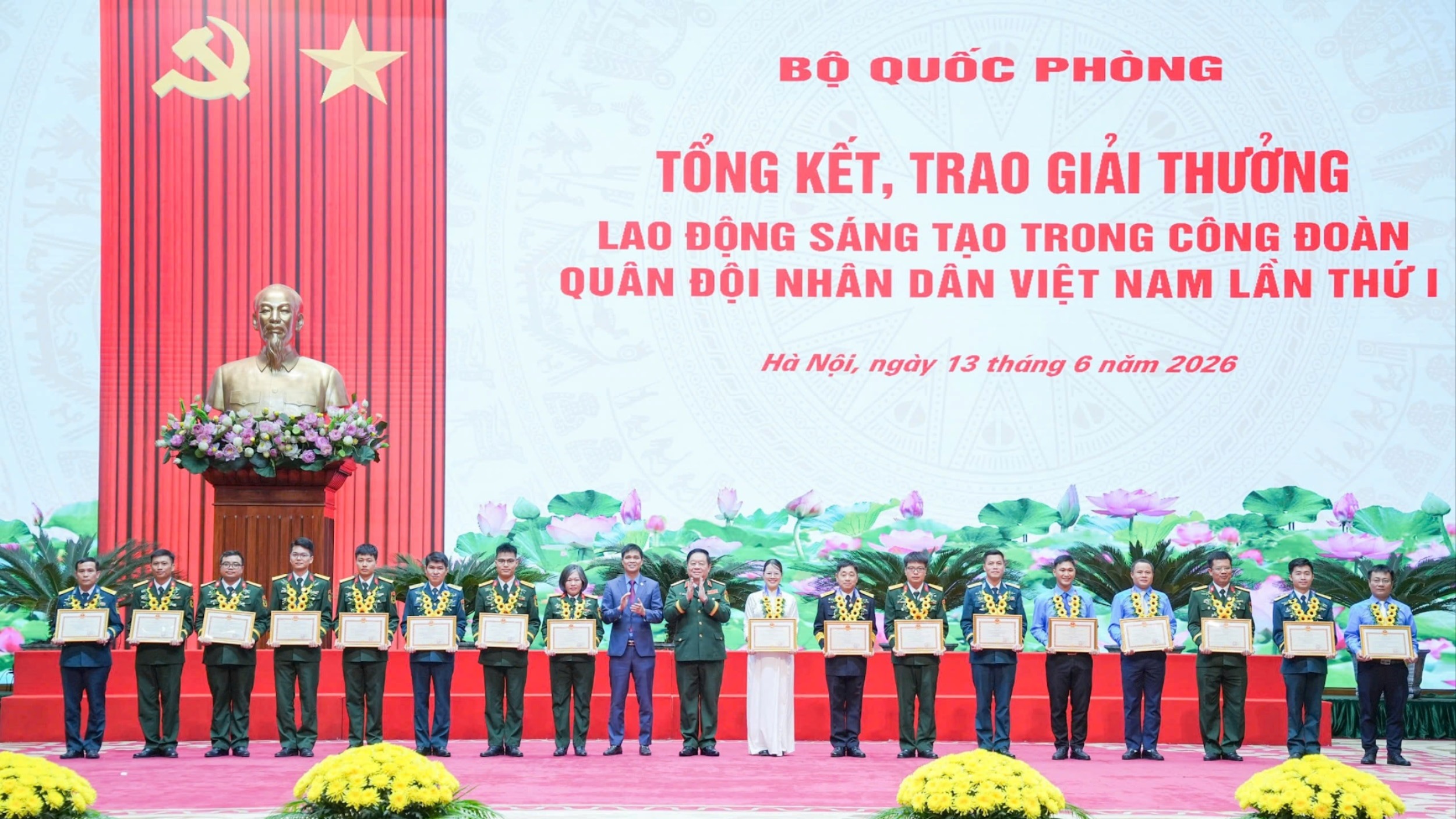 Tôn vinh 99 công trình lao động sáng tạo trong Công đoàn Quân đội