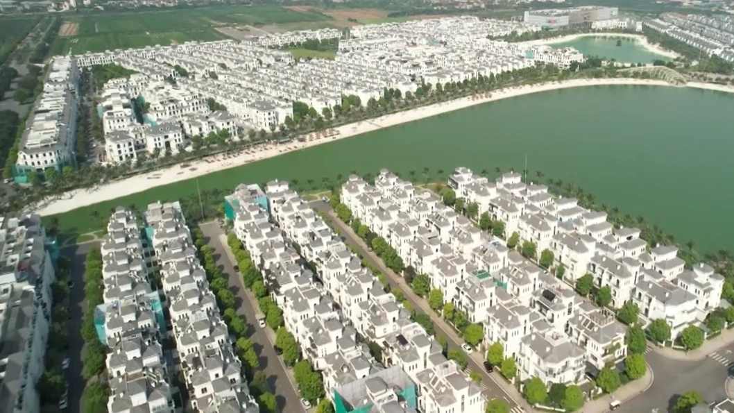Giá vàng điều chỉnh và bài toán dài hạn của mô hình đổi vàng lấy nhà