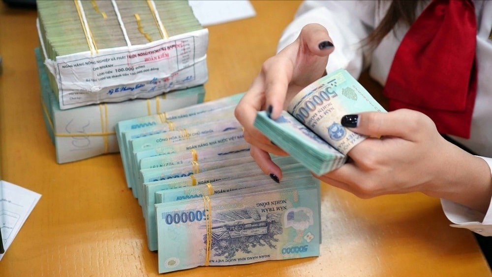 Huy động vốn lập kỷ lục nhưng thấp hơn tăng trưởng tín dụng