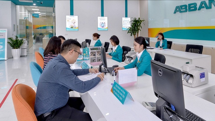 Ngành ngân hàng đua nhau tăng vốn khủng nhất từ trước đến nay