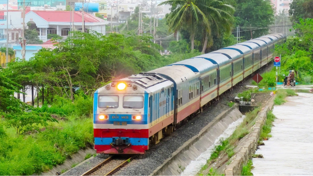 Nhiều tính năng mới trên các đoàn tàu phục vụ cao điểm du lịch hè