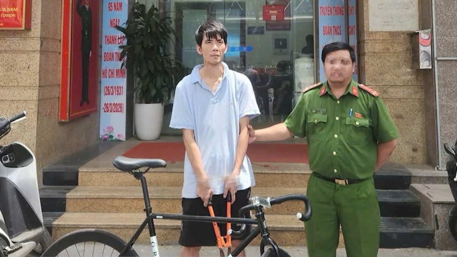 Công an phường Cửa Nam bắt giữ đối tượng trộm cắp xe đạp
