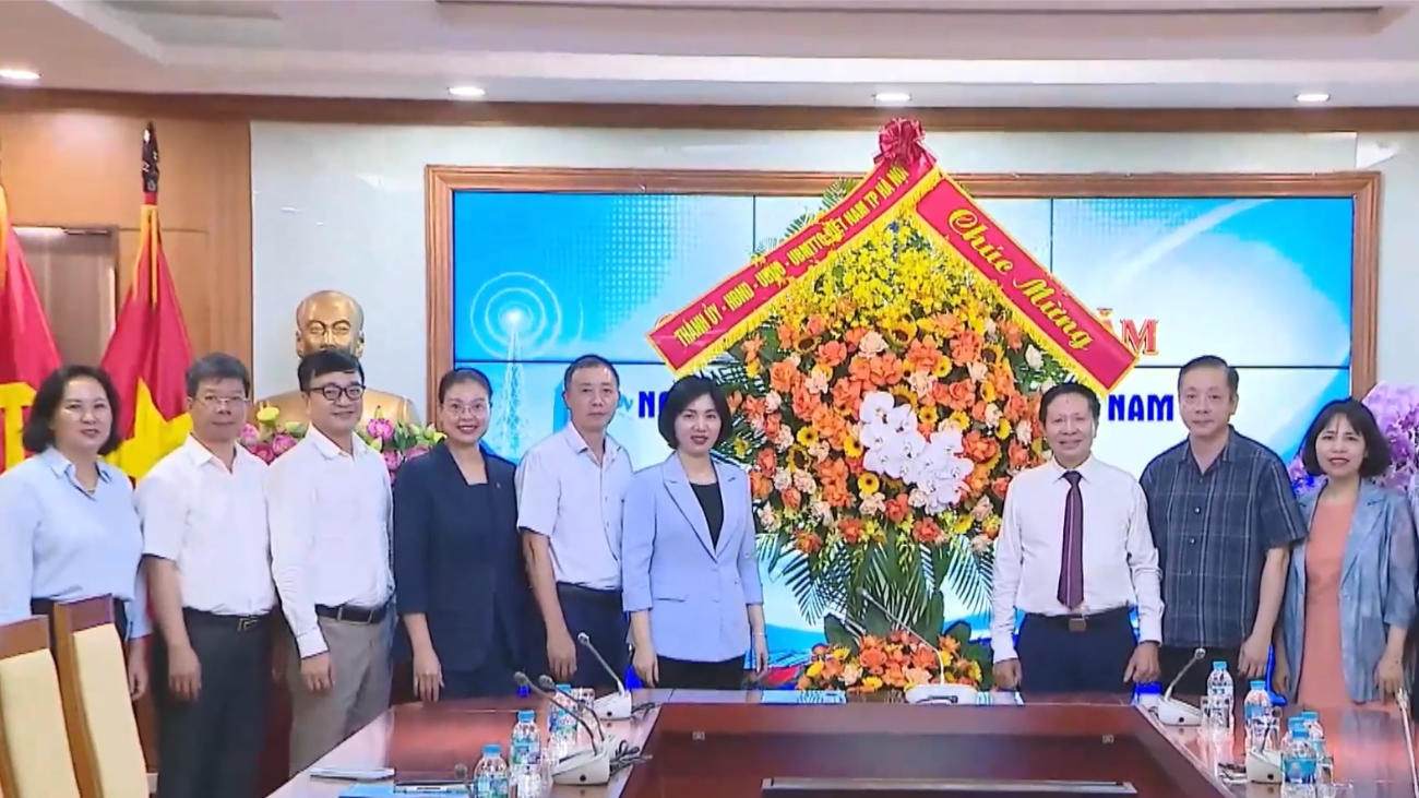 Chủ tịch HĐND TP Hà Nội chúc mừng Đài tiếng nói Việt Nam
