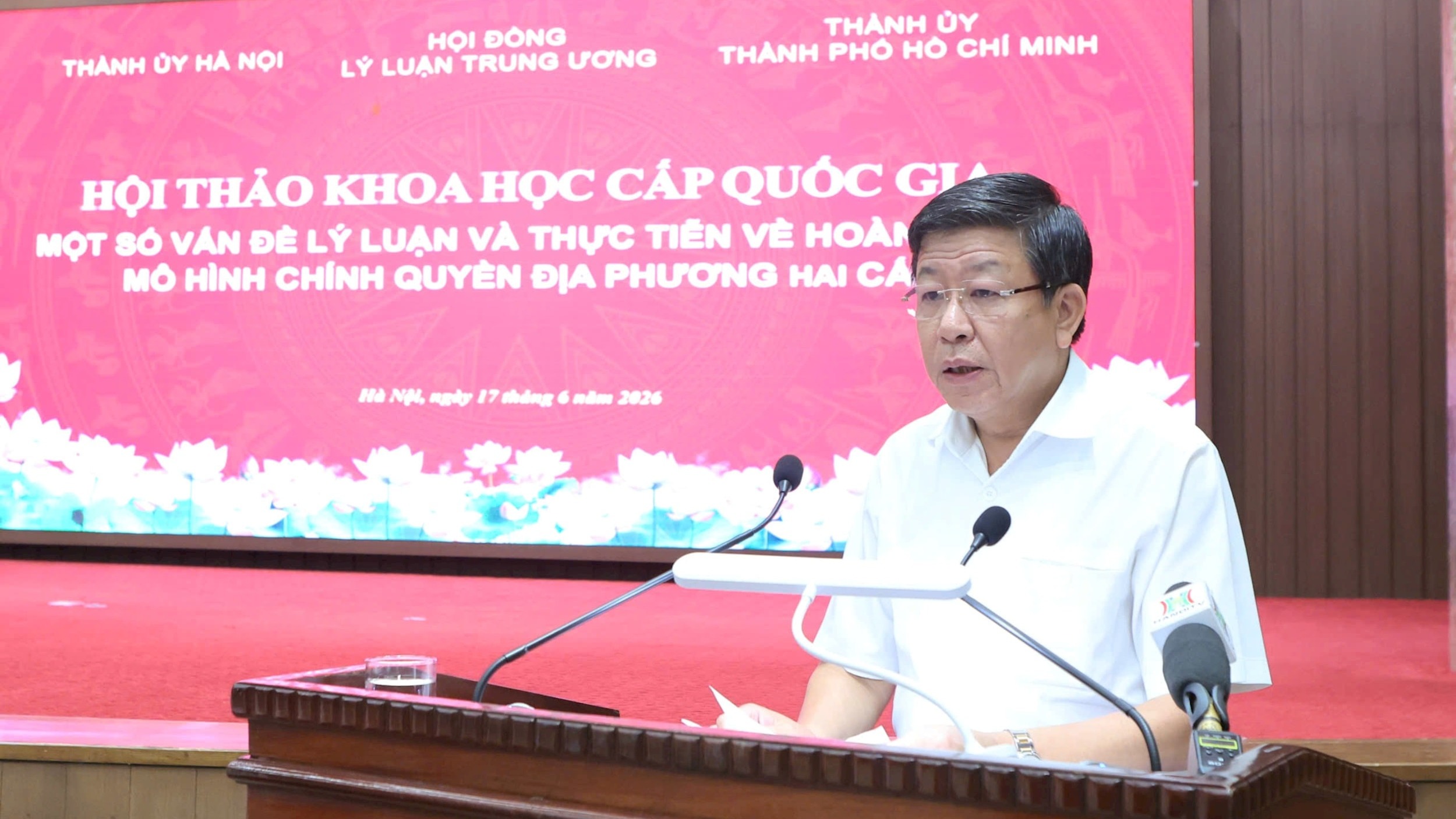 Hoàn thiện thể chế, tăng cường nguồn lực cho cấp xã