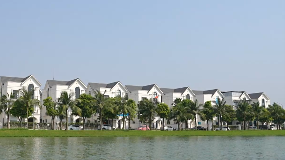 Vinhomes dừng mở rộng quỹ đất, doanh nghiệp địa ốc tăng tốc tích lũy