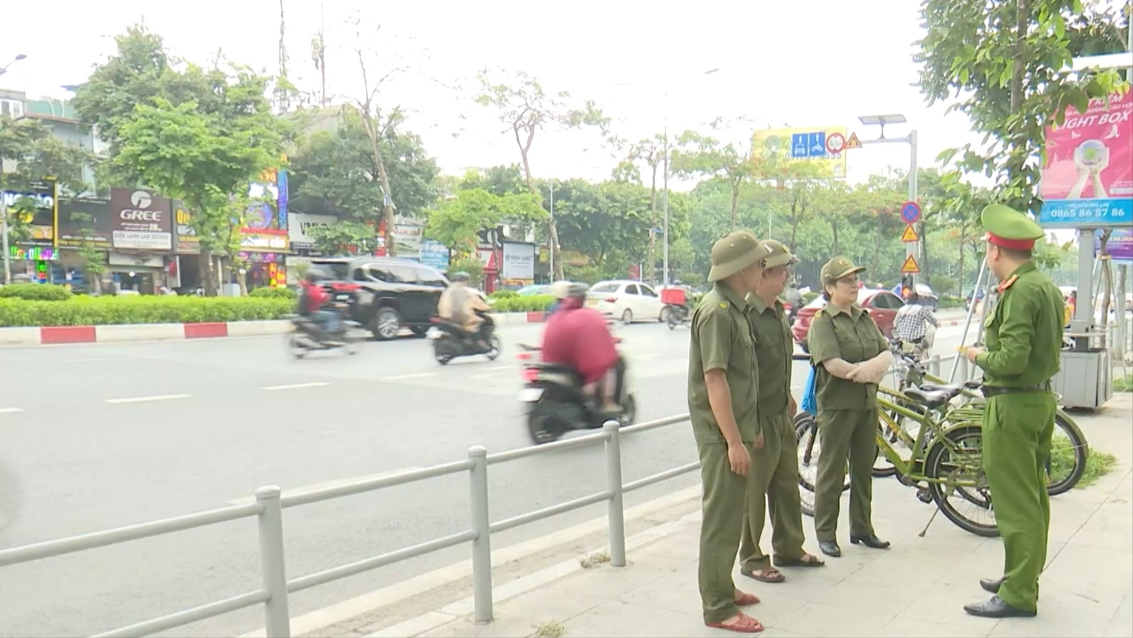 Phường Hai Bà Trưng triển khai mô hình tuần tra “Ba nhất”