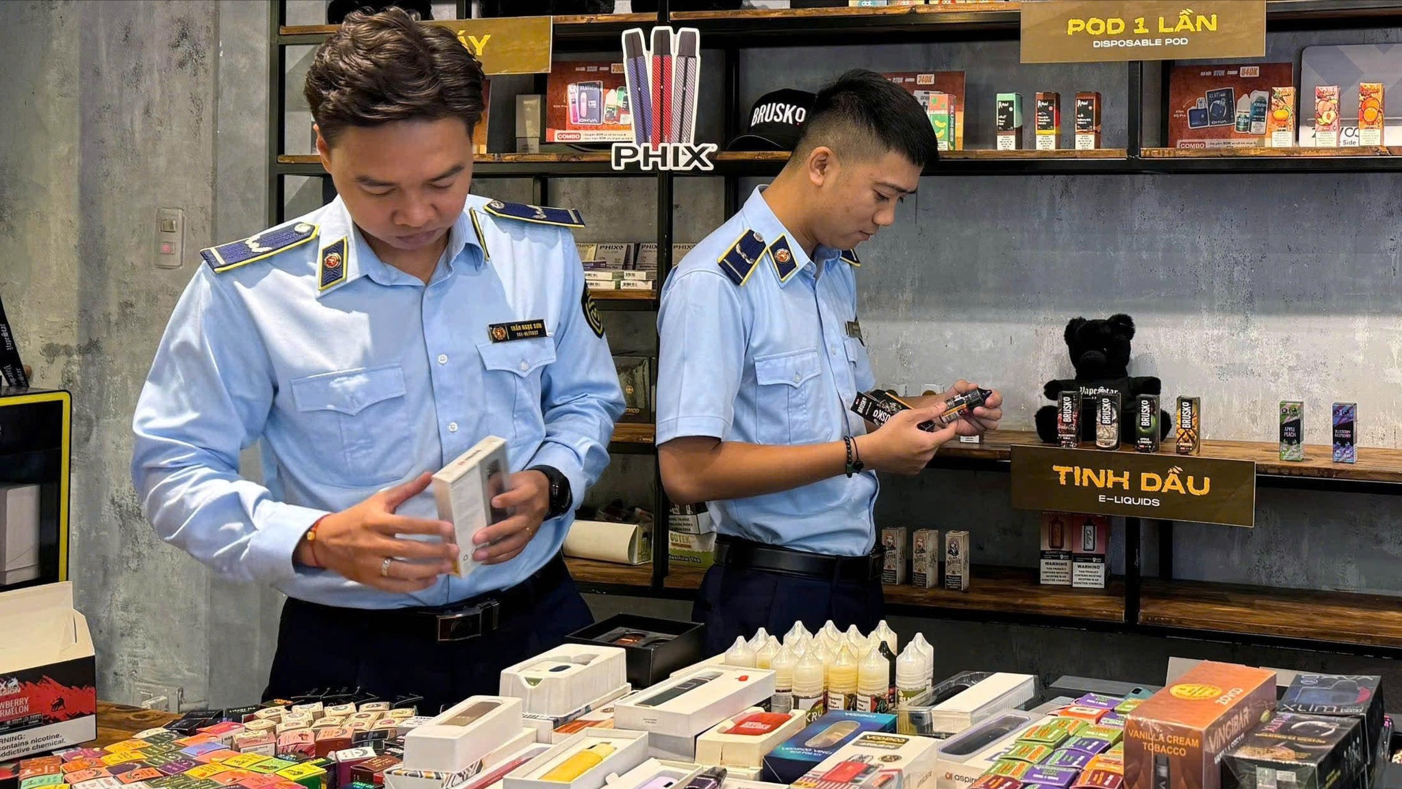 Siết quản lý thuốc lá điện tử
