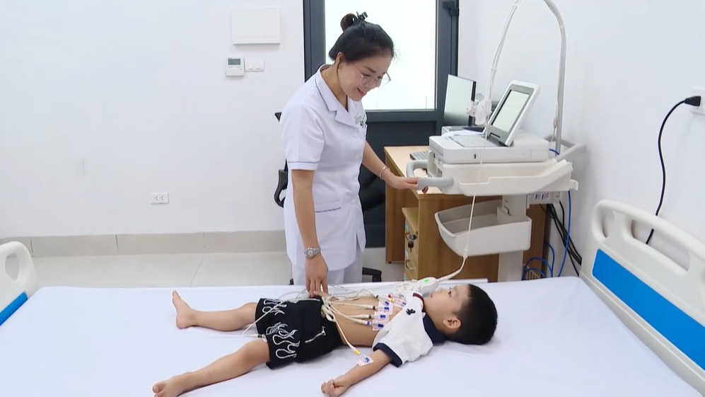 Trẻ dưới 6 tuổi phải được khám sức khỏe định kỳ 1 năm 1 lần