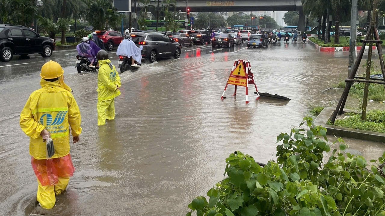Để Hà Nội không còn nỗi lo úng ngập mùa mưa bão
