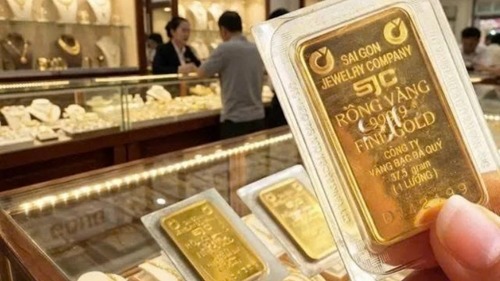 Giá vàng bật tăng 500.000 đồng/lượng sau phiên giảm mạnh