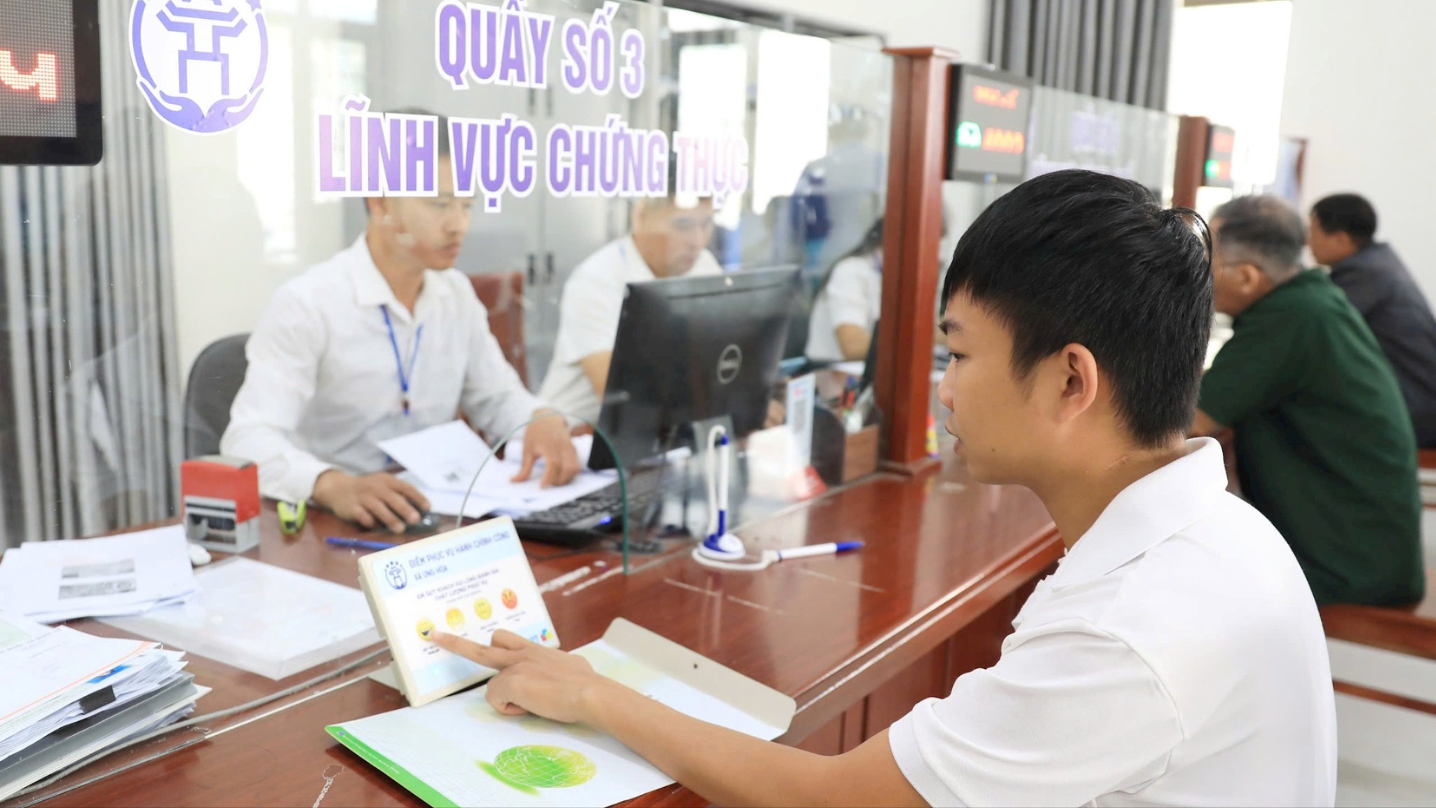 Bước chuyển từ 'kiểm điểm' sang 'quản trị hiệu suất'