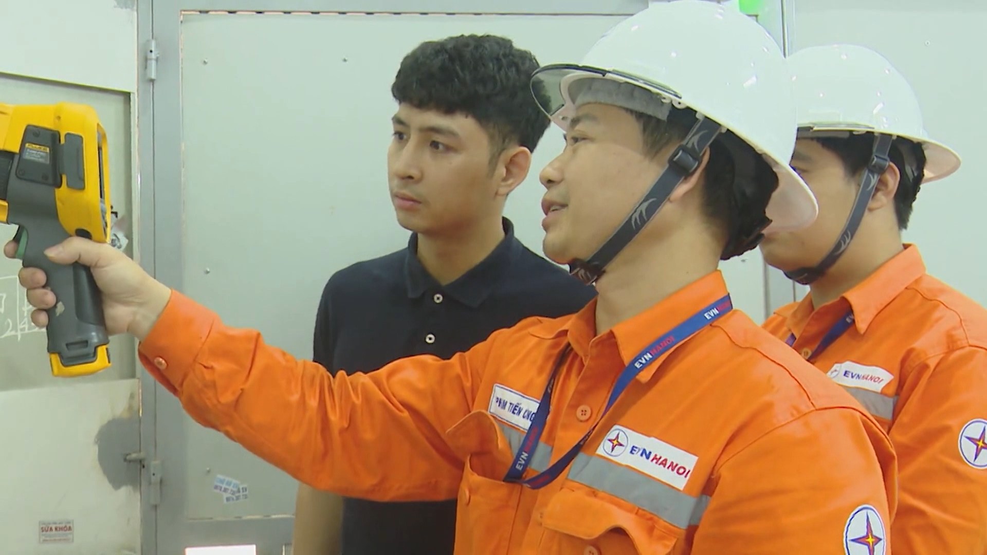 Trộm cắp 2 triệu đồng tiền điện có thể bị truy cứu hình sự