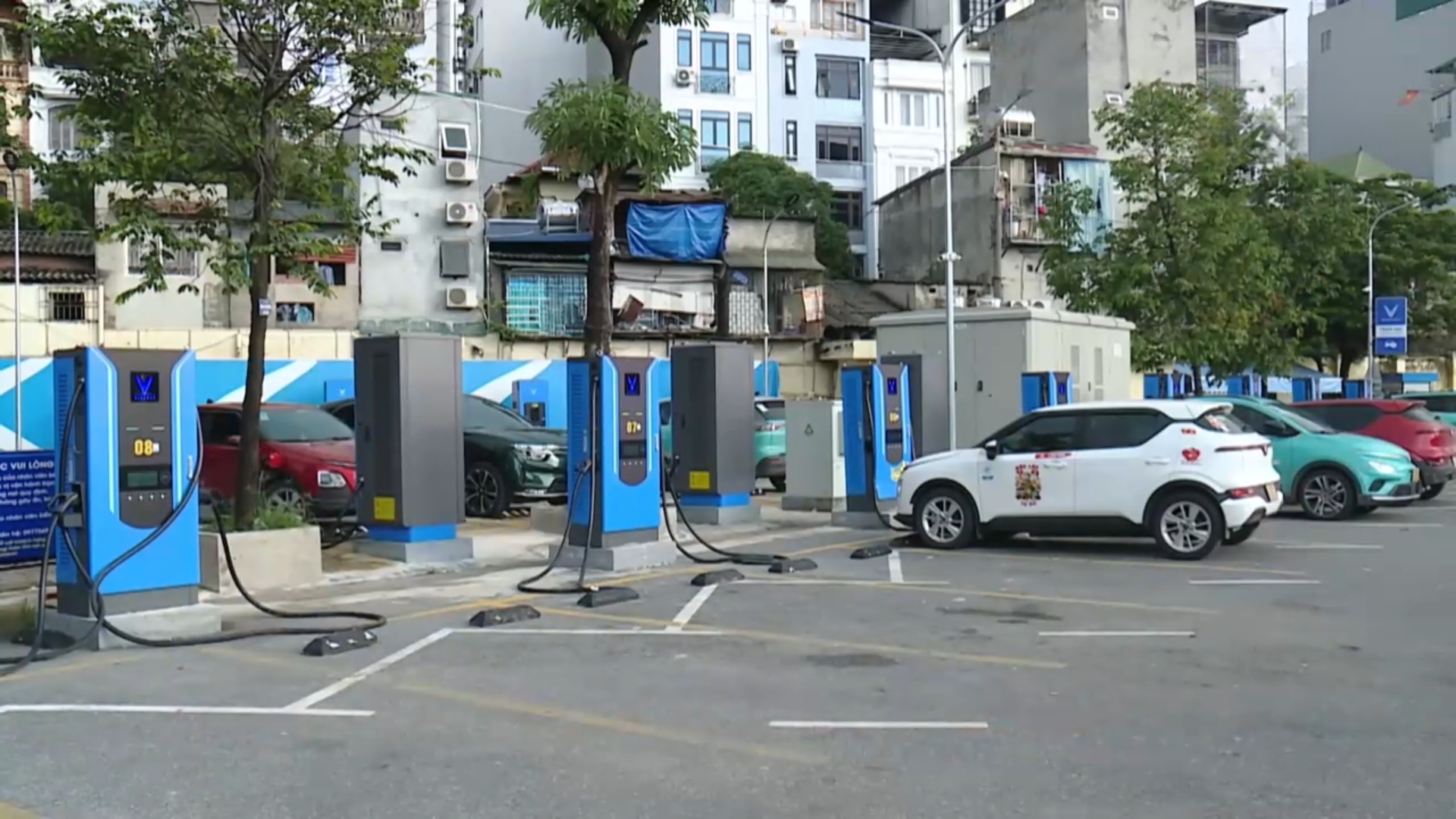 Gỡ nút thắt hạ tầng xe điện để phát triển giao thông xanh