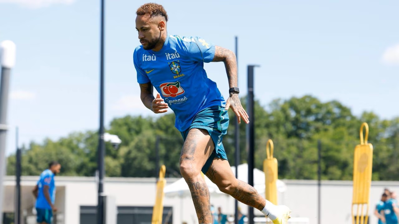 Neymar có thể ra sân trận gặp Scotland