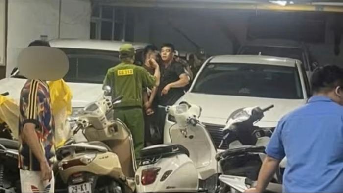 Ngăn chặn nhóm thanh niên hỗn chiến trên phố Tân Mai