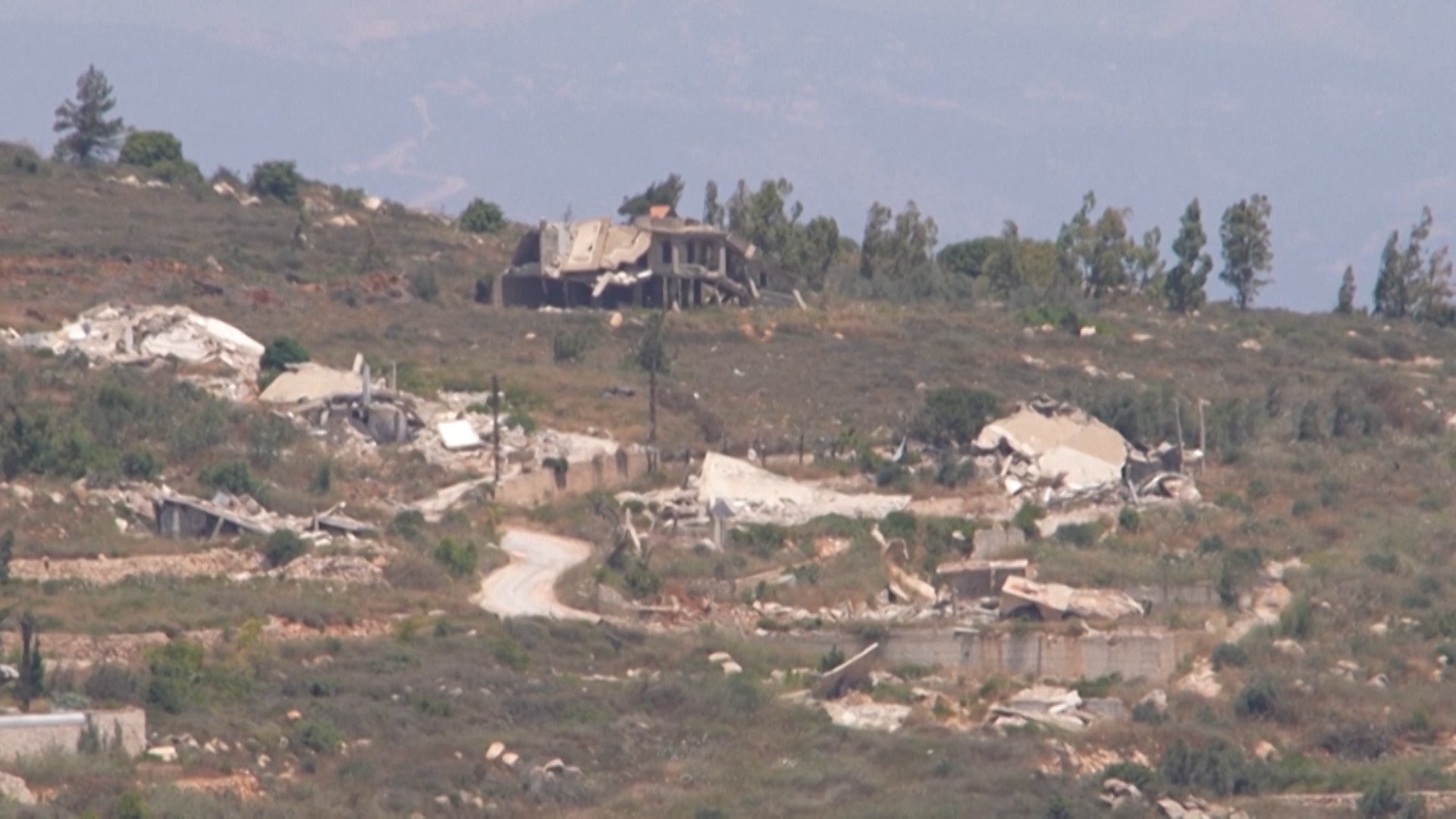 Israel tuyên bố không rút quân khỏi miền Nam Liban