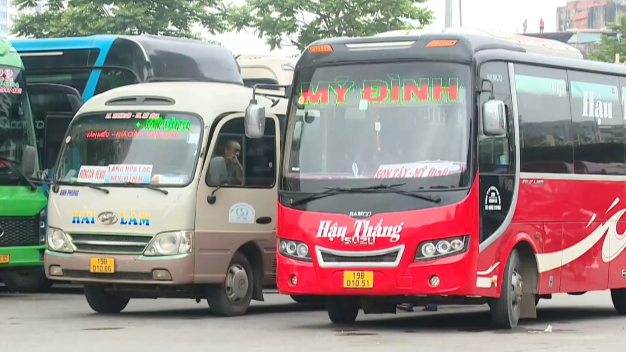 Từ 10/8, xe hợp đồng ‘trá hình’ sẽ bị thu hồi giấy phép kinh doanh