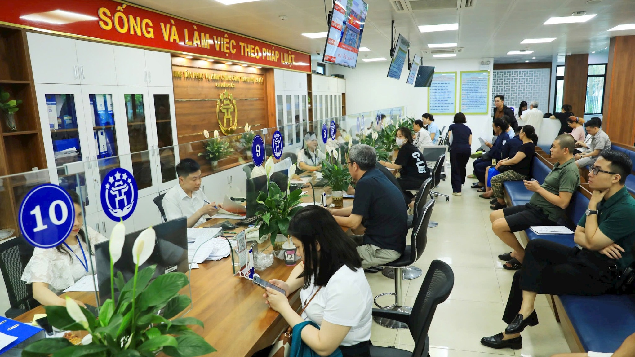 Từ ngày 30/6, Hà Nội chỉ tiếp nhận văn bản của doanh nghiệp trên nền tảng số