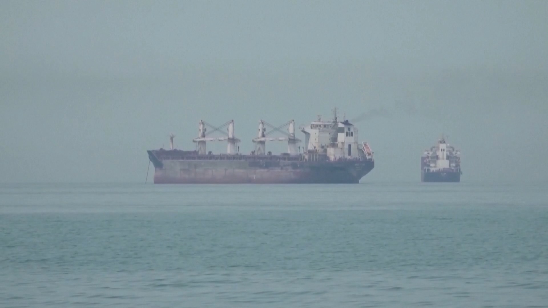 Liên hợp quốc sơ tán 2.500 thuyền viên khỏi eo biển Hormuz 